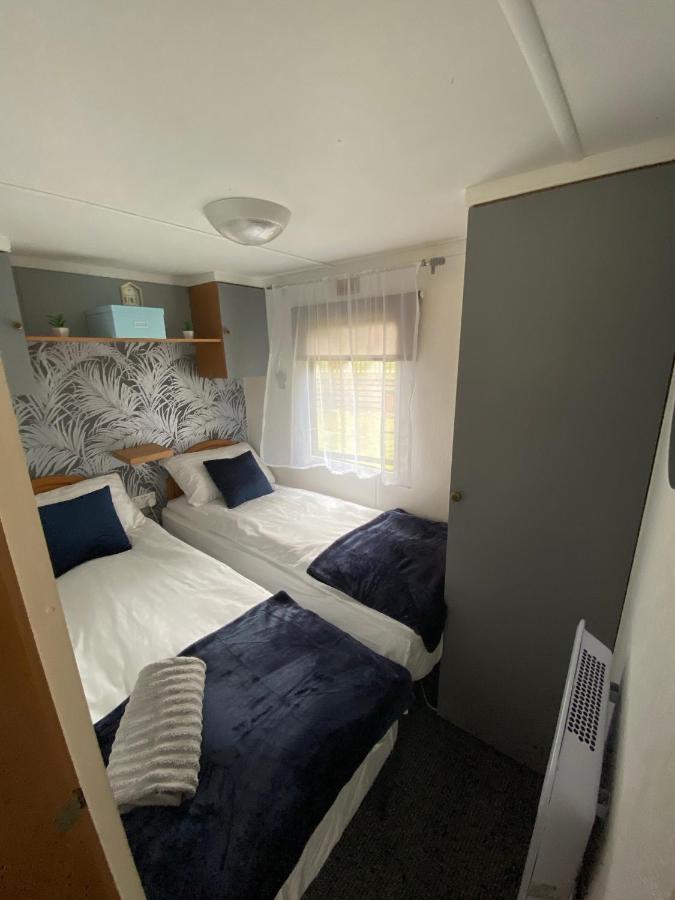 Unique Caravan With Outdoor Space Ballantrae Eksteriør bilde