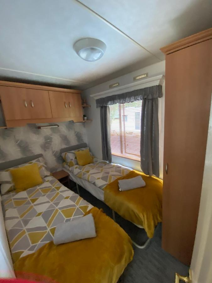 Unique Caravan With Outdoor Space Ballantrae Eksteriør bilde