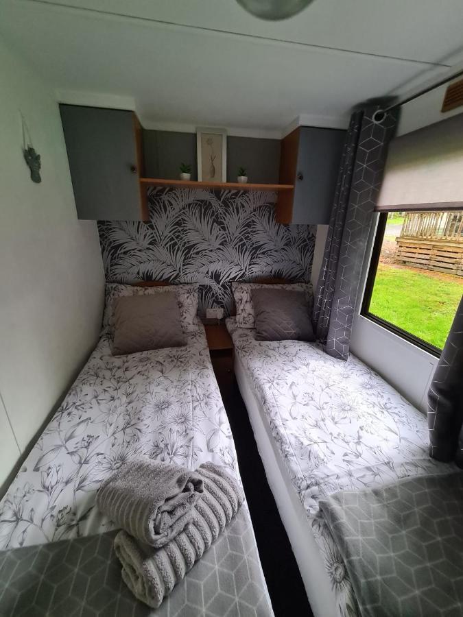 Unique Caravan With Outdoor Space Ballantrae Eksteriør bilde