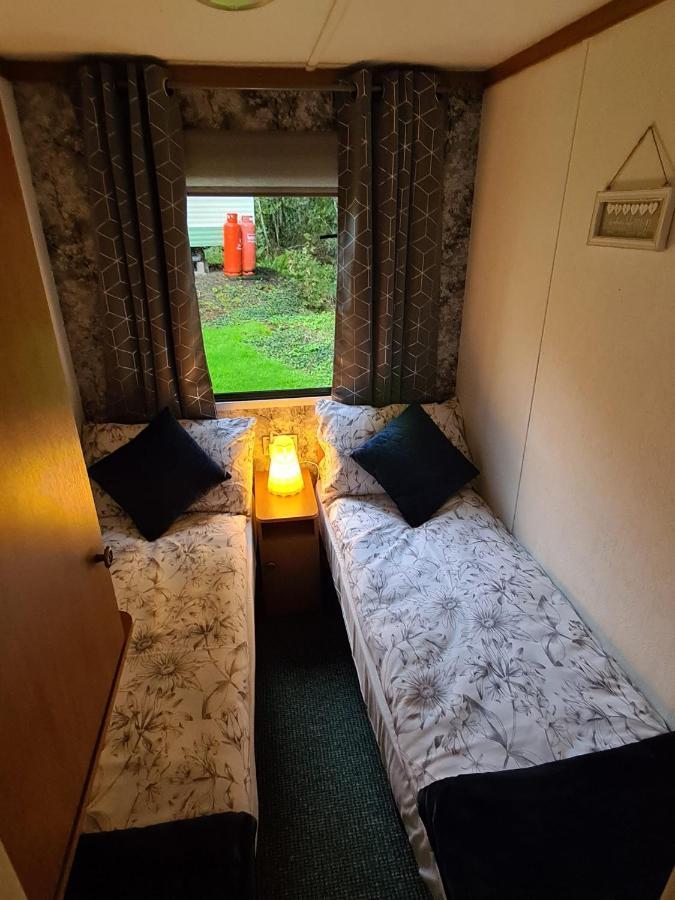 Unique Caravan With Outdoor Space Ballantrae Eksteriør bilde