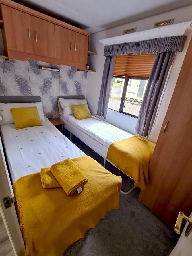 Unique Caravan With Outdoor Space Ballantrae Eksteriør bilde