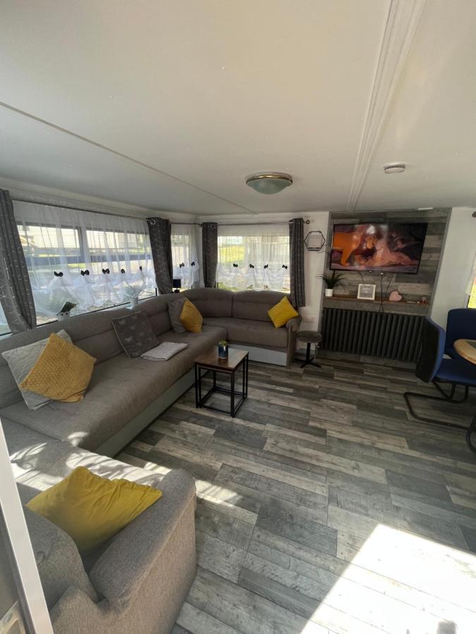 Unique Caravan With Outdoor Space Ballantrae Eksteriør bilde